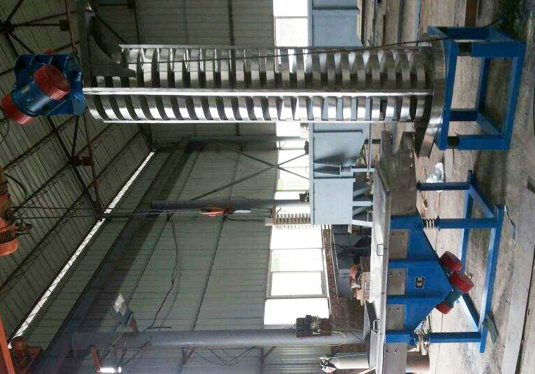 不銹鋼垂直振動(dòng)提升機(jī)